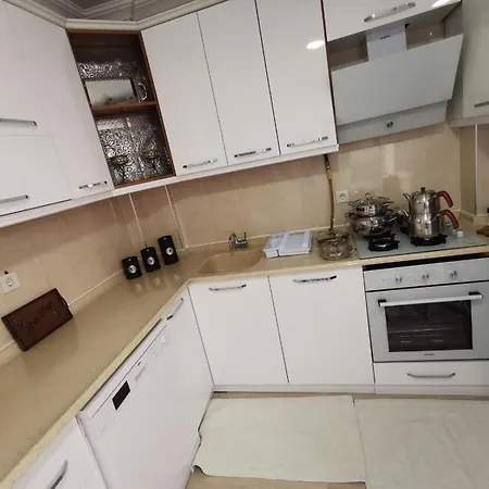 3ege Ueniversitesine Ve Hastane Ye Cok Yakin Aile Icin Uygun Bornova