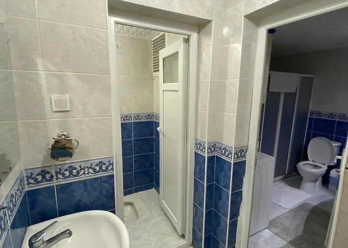 Appartement 3ege üniversitesine Ve Hastane Ye çok Yakın Aile Için Uygun *