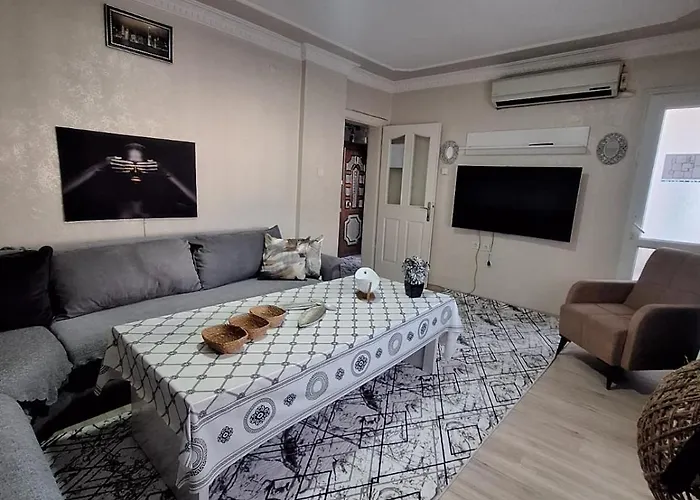 Appartement 3ege üniversitesine Ve Hastane Ye çok Yakın Aile Için Uygun