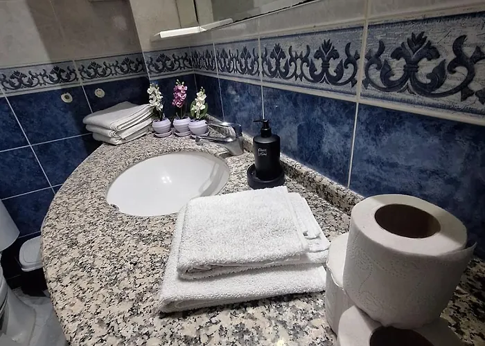 Appartement 3ege üniversitesine Ve Hastane Ye çok Yakın Aile Için Uygun *